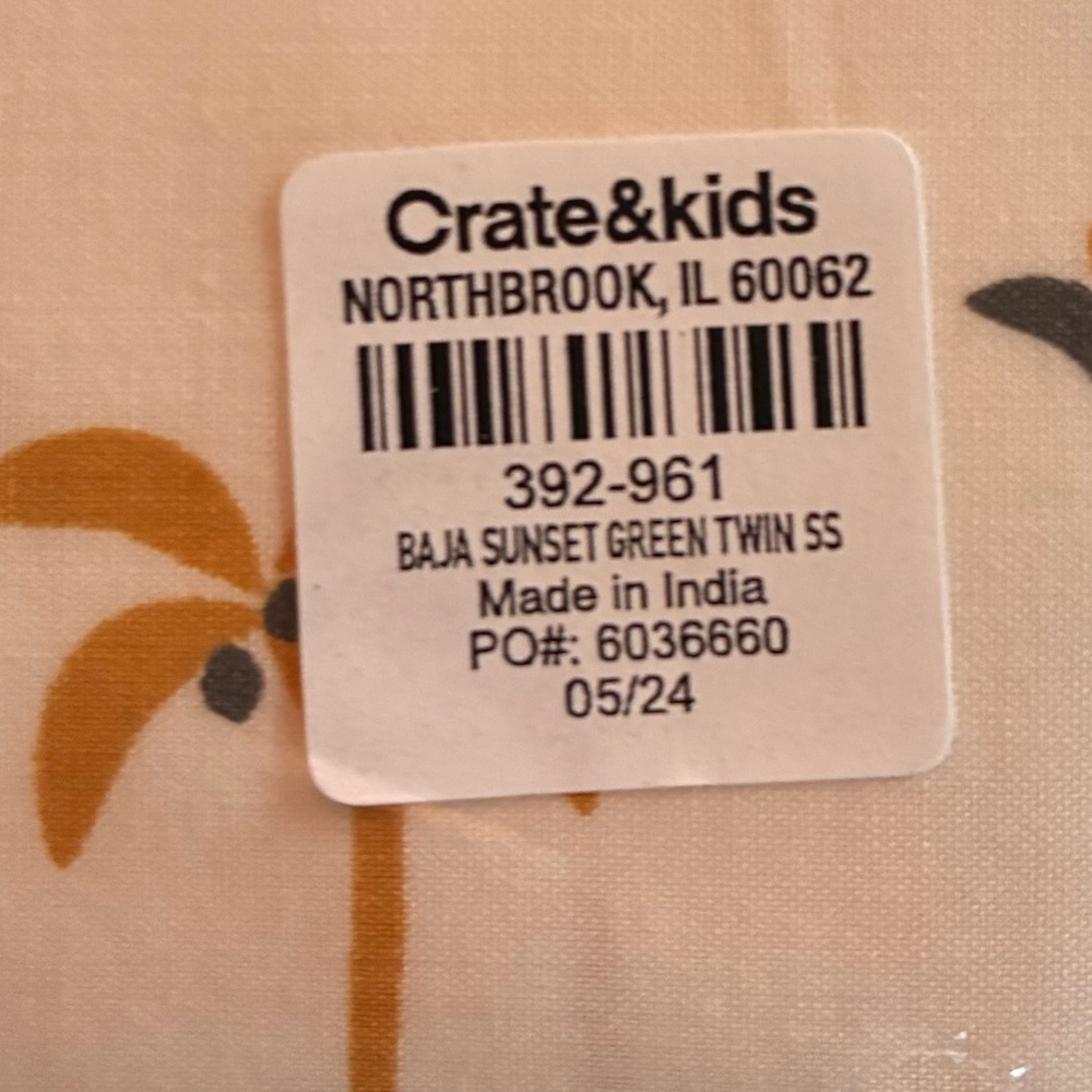Crate&Barrel Kids - Stay Cool Baja Sunset Organic Cotton Kids Twin Sheet Set - Picture 5 of 5